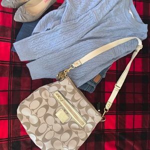Coach crossbody or shoulder bag